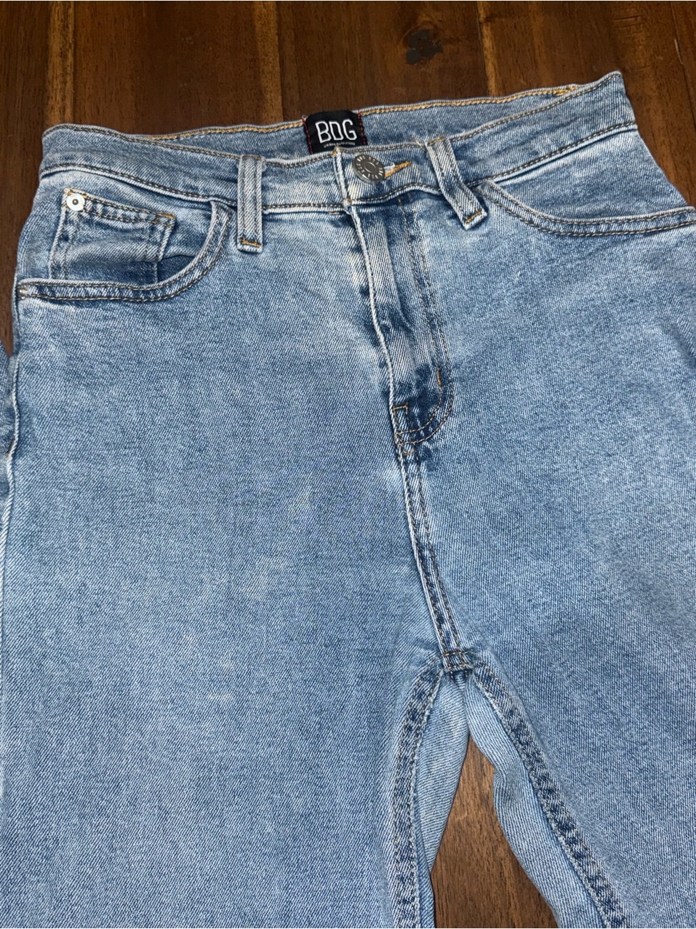 BDG Women's Light Blue Relaxed Jeans